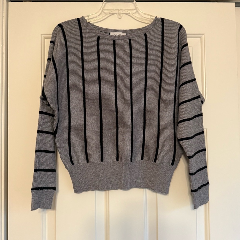 carmen marc valvo Women’s Grey Black striped Sweater Long Sleeve